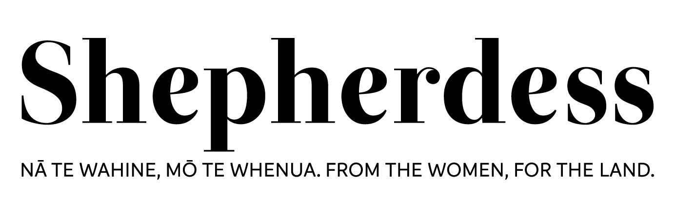 Shepherdess Hero Black
